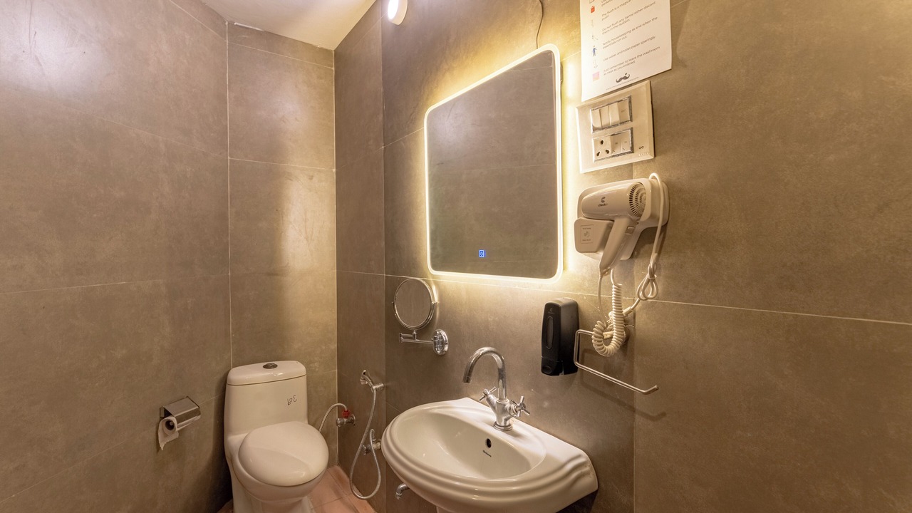 Photo of Bathroom in Tapovan