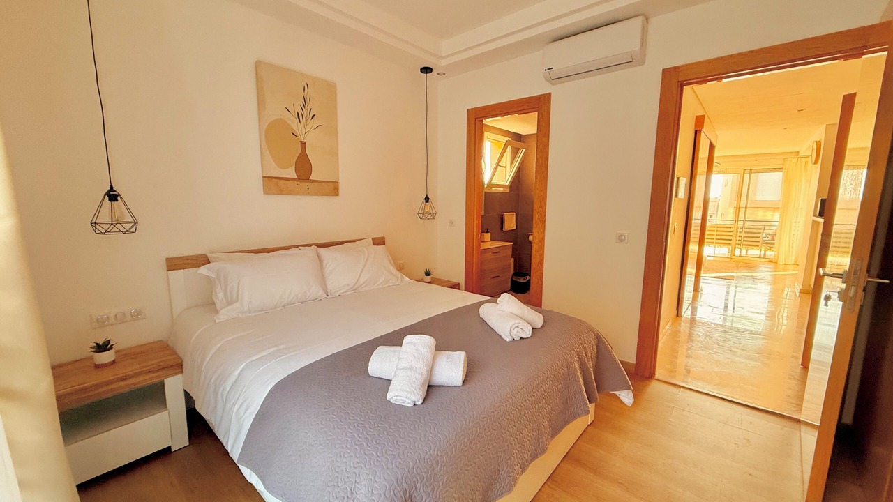 Photo of Bedroom in Tamrhakht