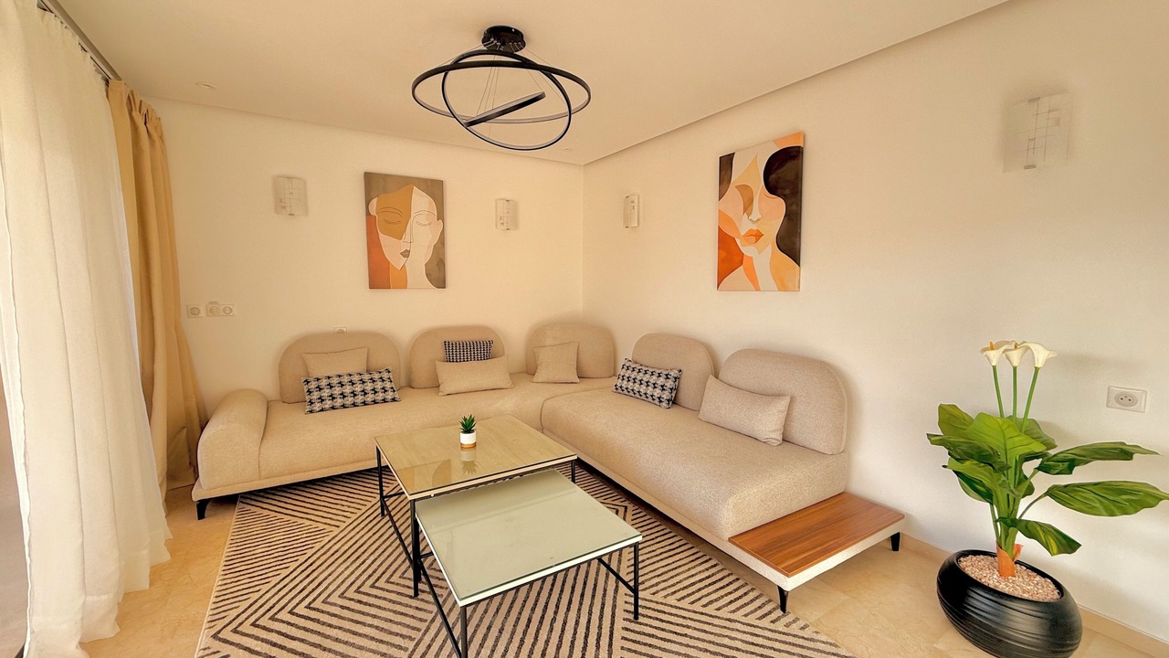 Photo of Livingroom in Tamrhakht