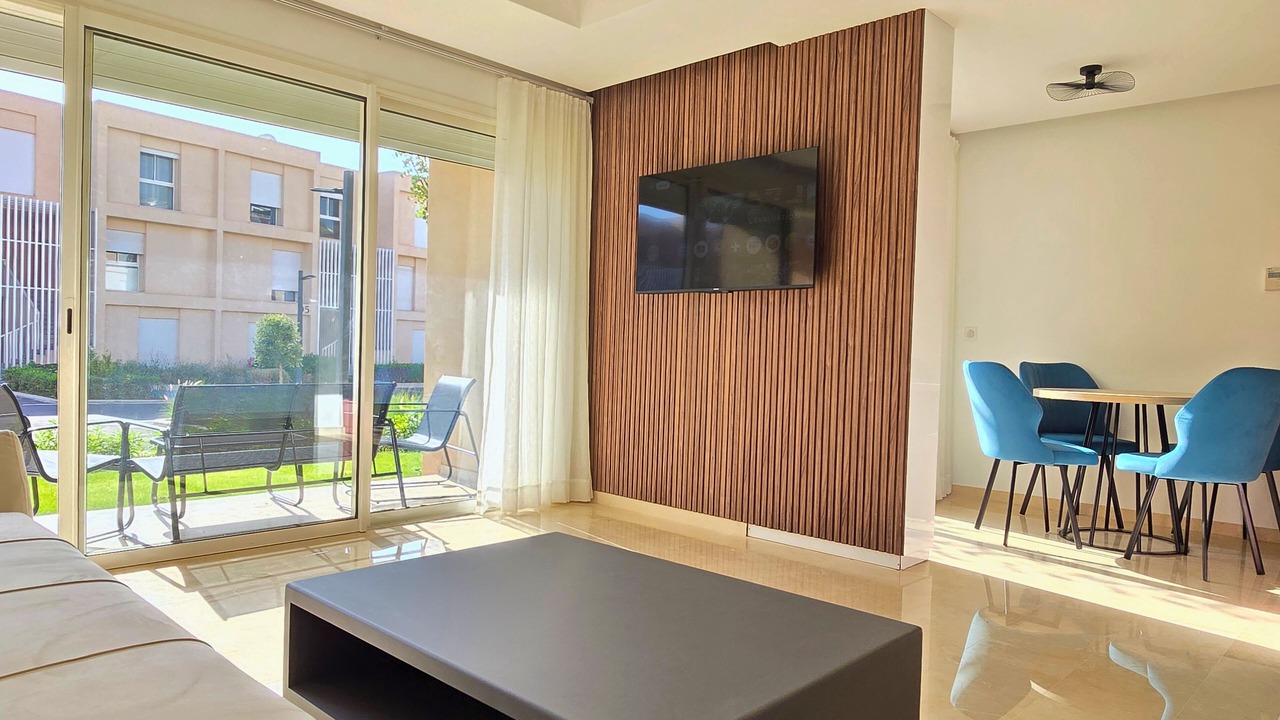 Photo of Livingroom in Tamrhakht