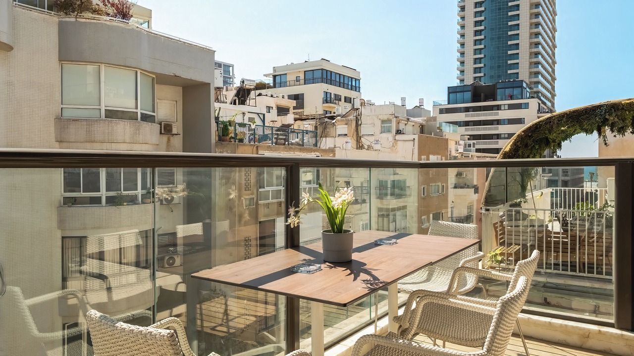 Photo of Outdoor in Kerem HaTeimanim