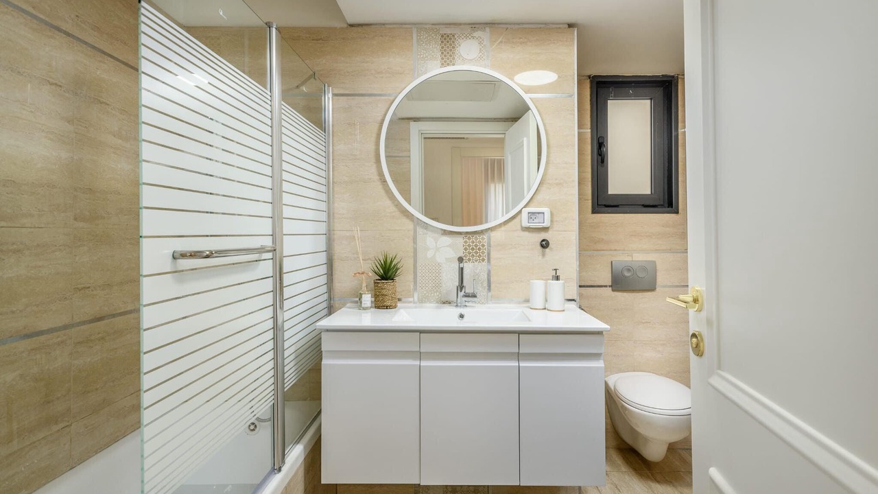 Photo of Bathroom in Nachlaot