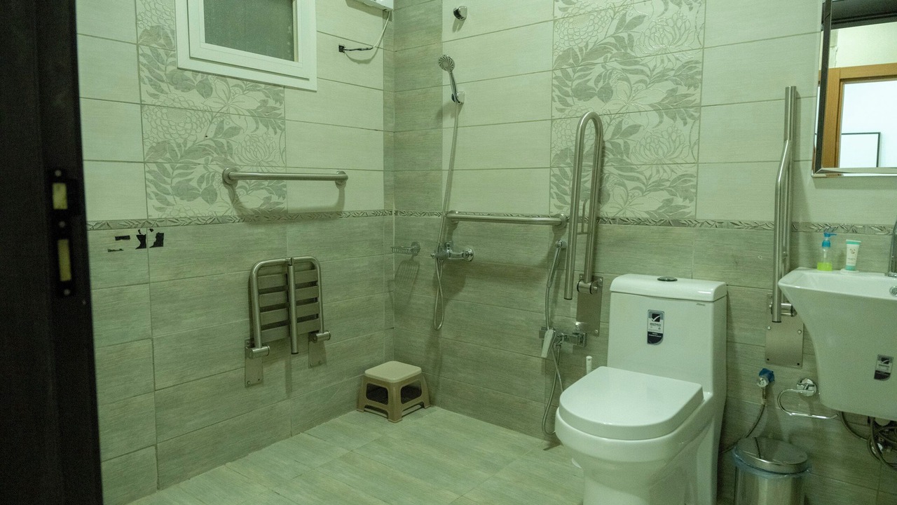 Photo of Bathroom in Unaizah