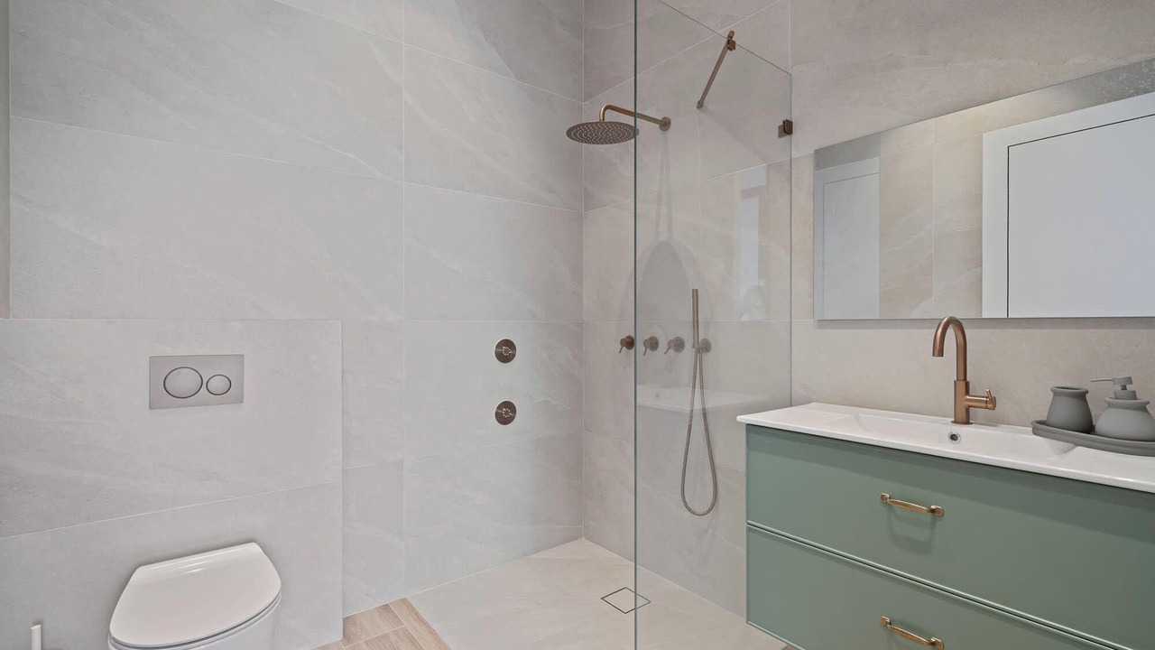 Photo of Bathroom in Kiryat Moshe