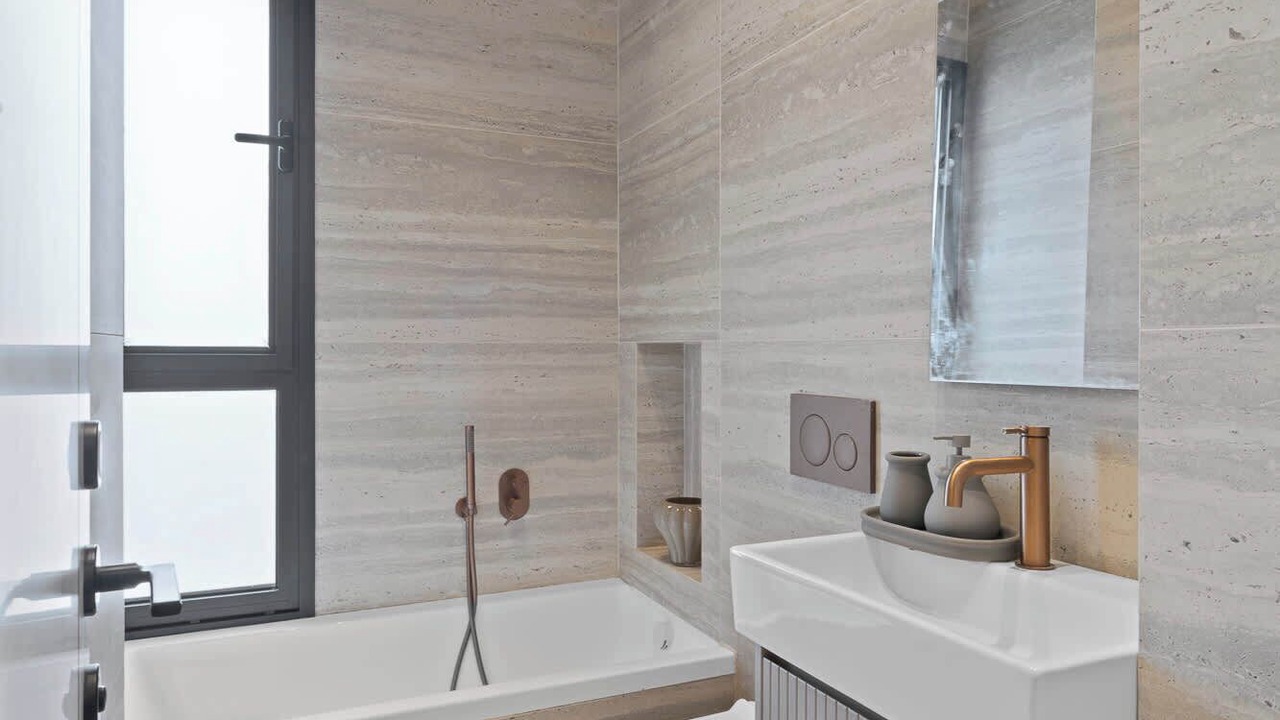 Photo of Bathroom in Kiryat Moshe