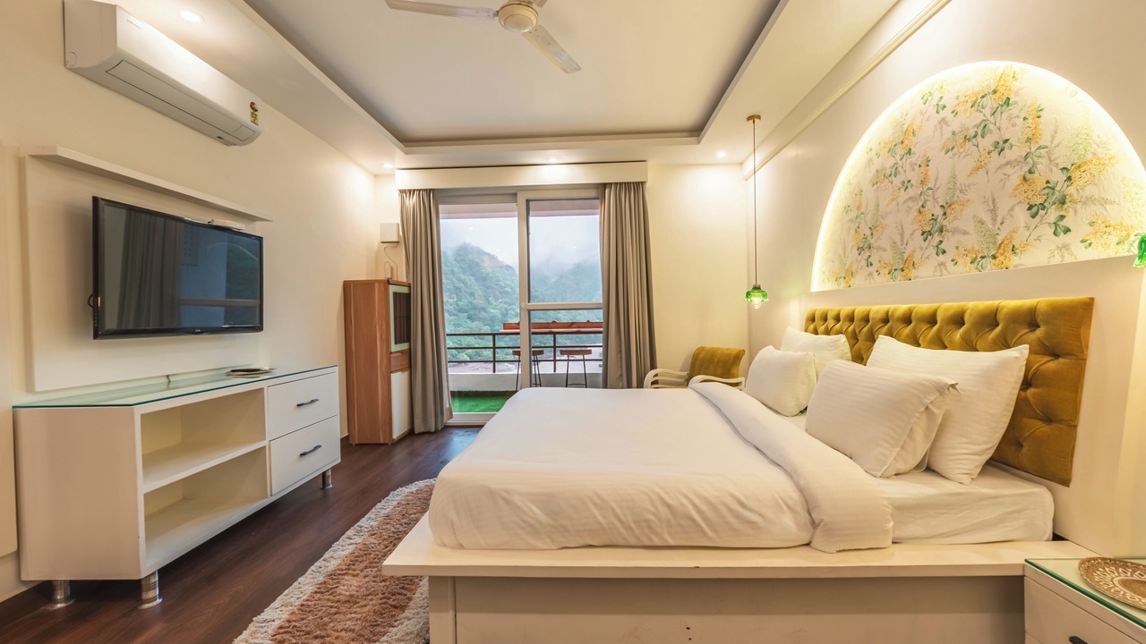 Photo of Bedroom in Tapovan