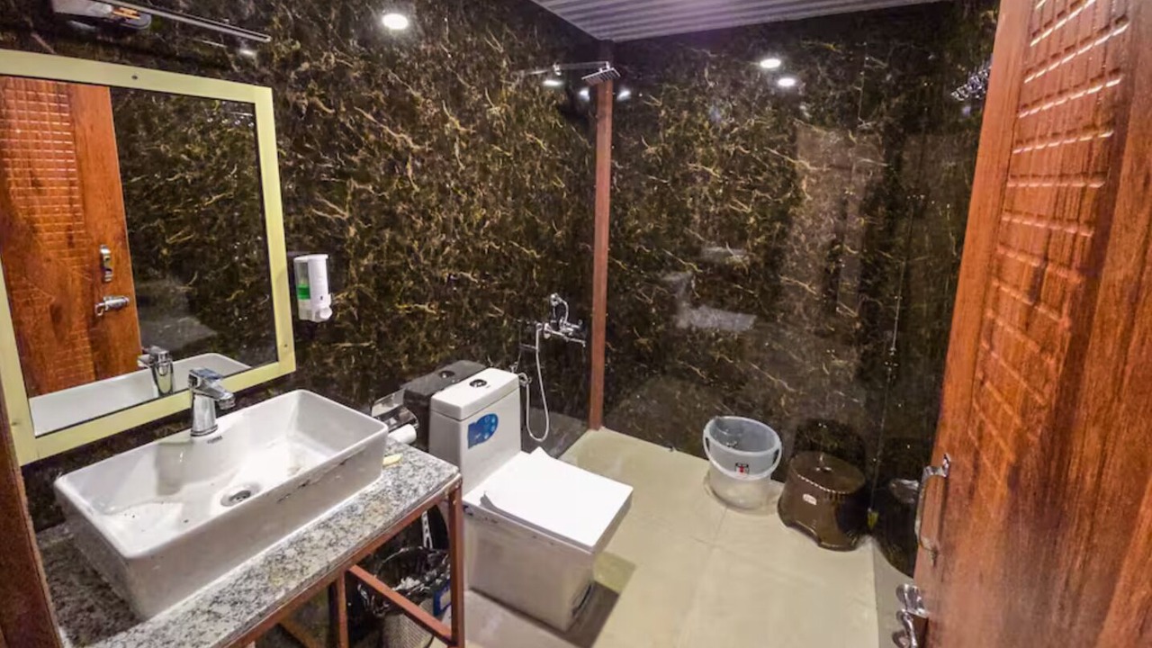 Photo of Bathroom in Tehri Range