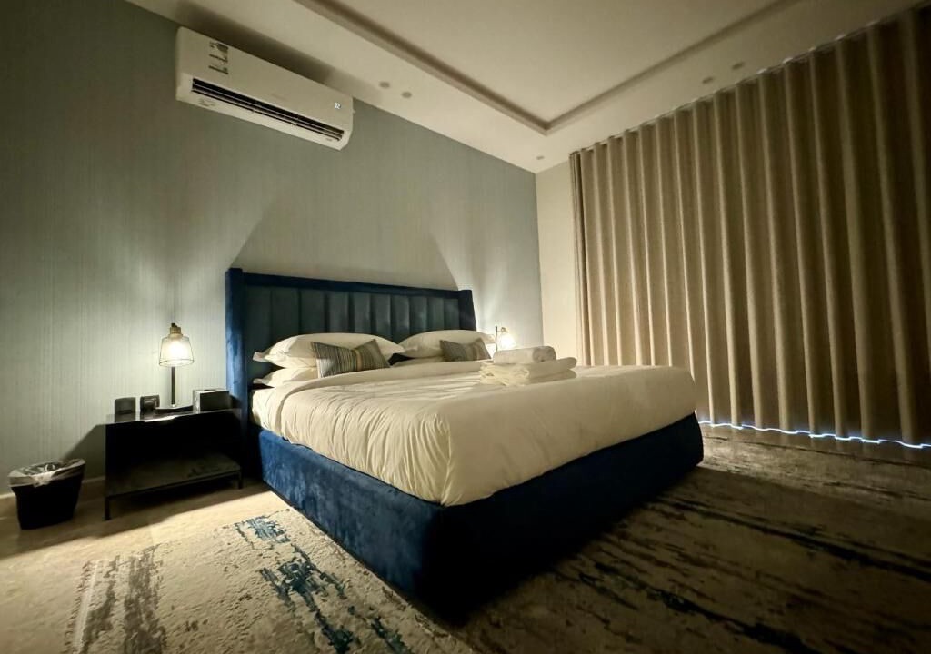 Photo of Bedroom in King Abdul Aziz Road