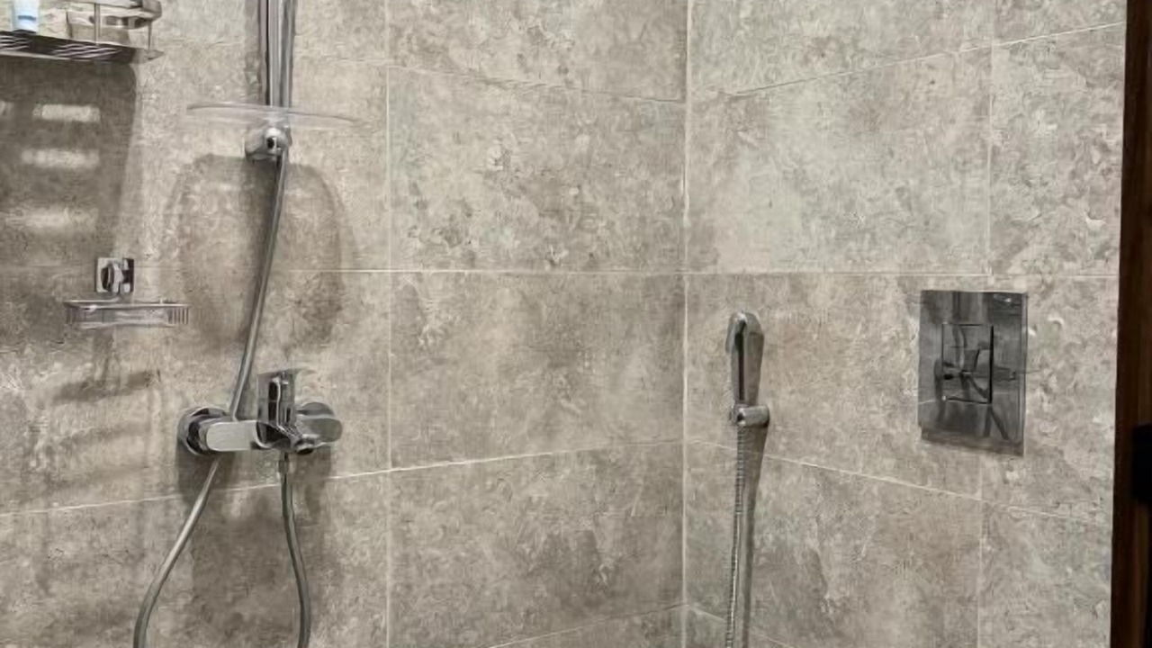 Photo of Bathroom in King Abdul Aziz Road