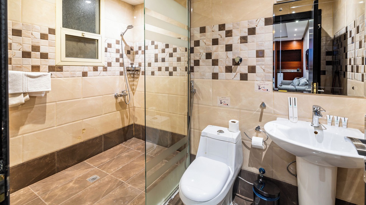 Photo of Bathroom in Ghirnatah