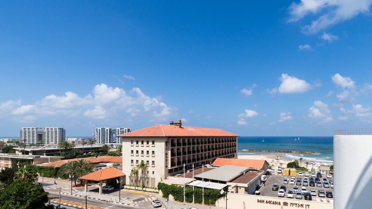 Photo of Patio Balcony in Herzliya Pituach