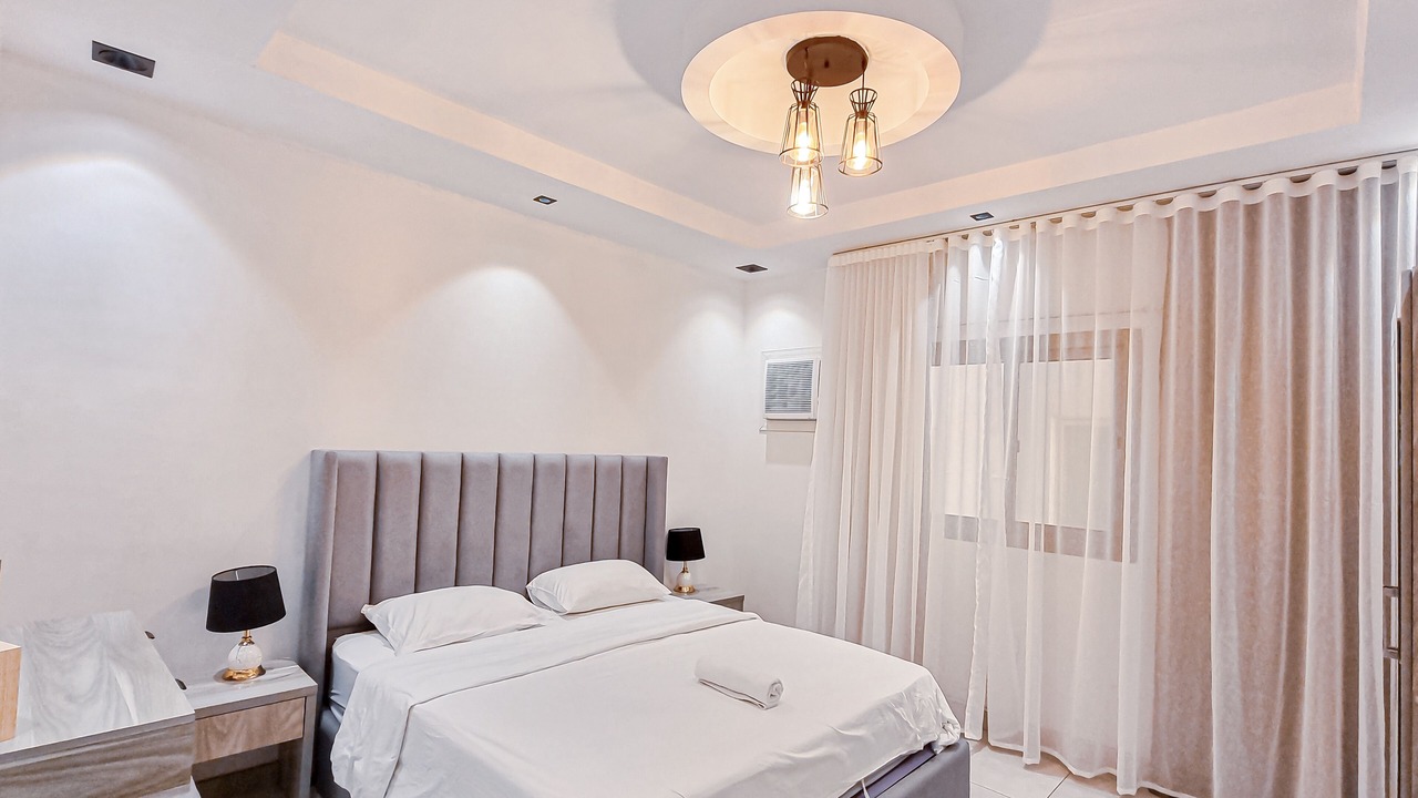 Photo of Bedroom in King Abdul Aziz Road