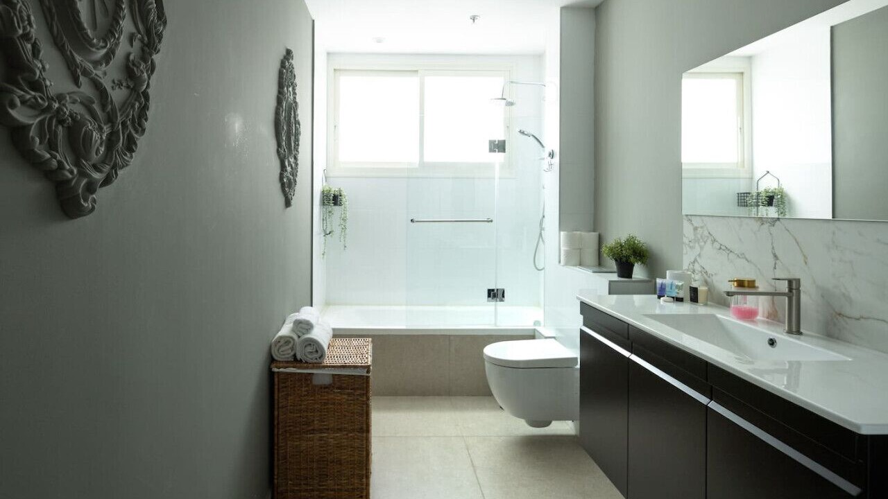 Photo of Bathroom in Kerem HaTeimanim