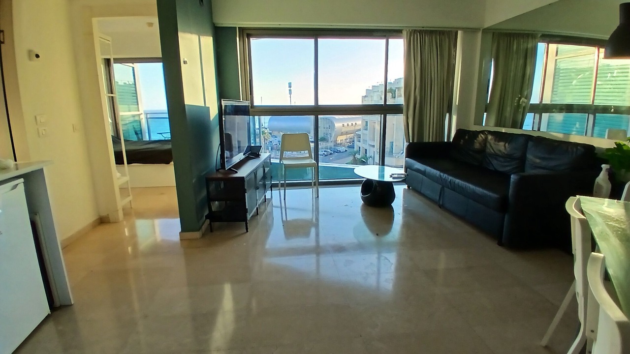 Photo of Livingroom in Herzliya Pituach