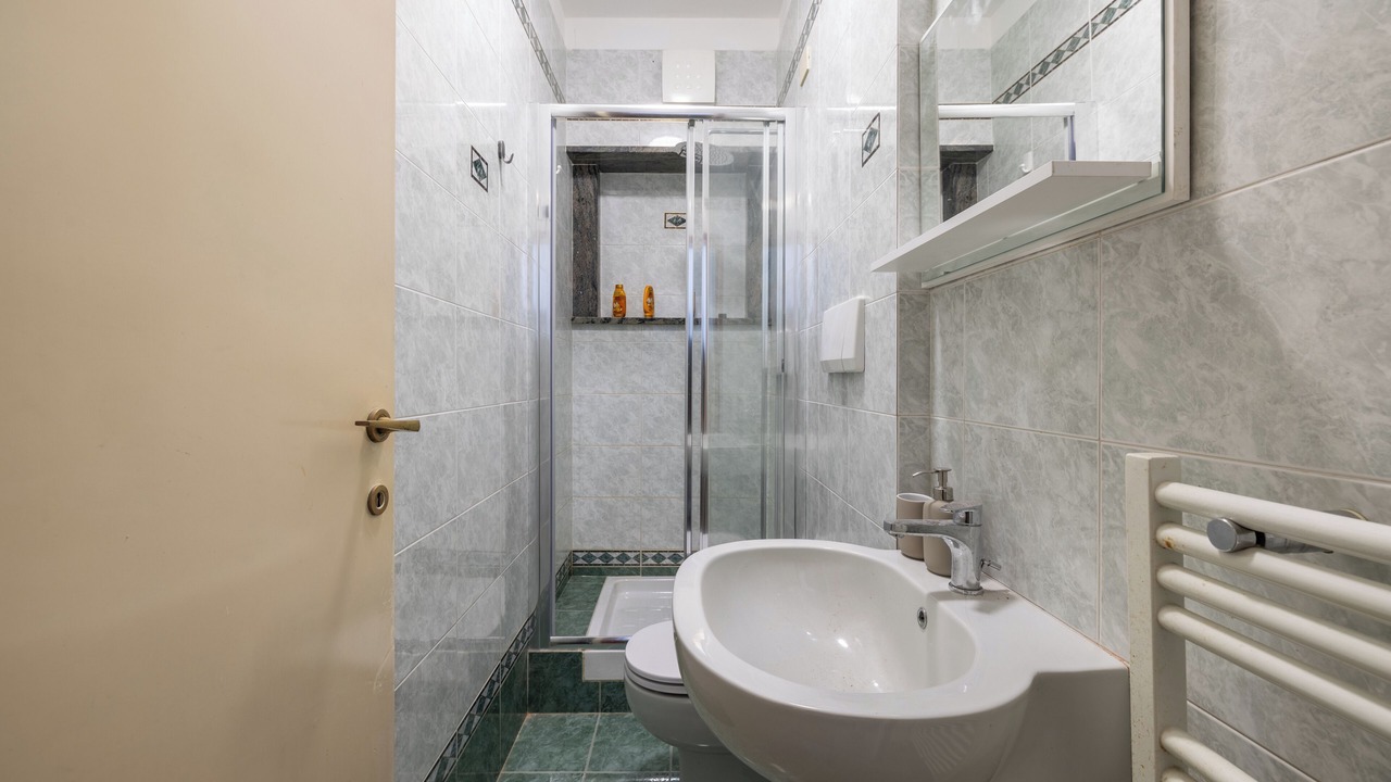 Photo of Bathroom in Zona XXXIV Casal Palocco