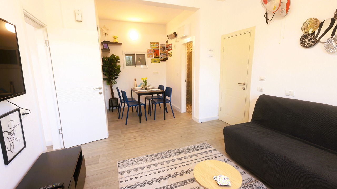 Photo of Livingroom in Michmanim
