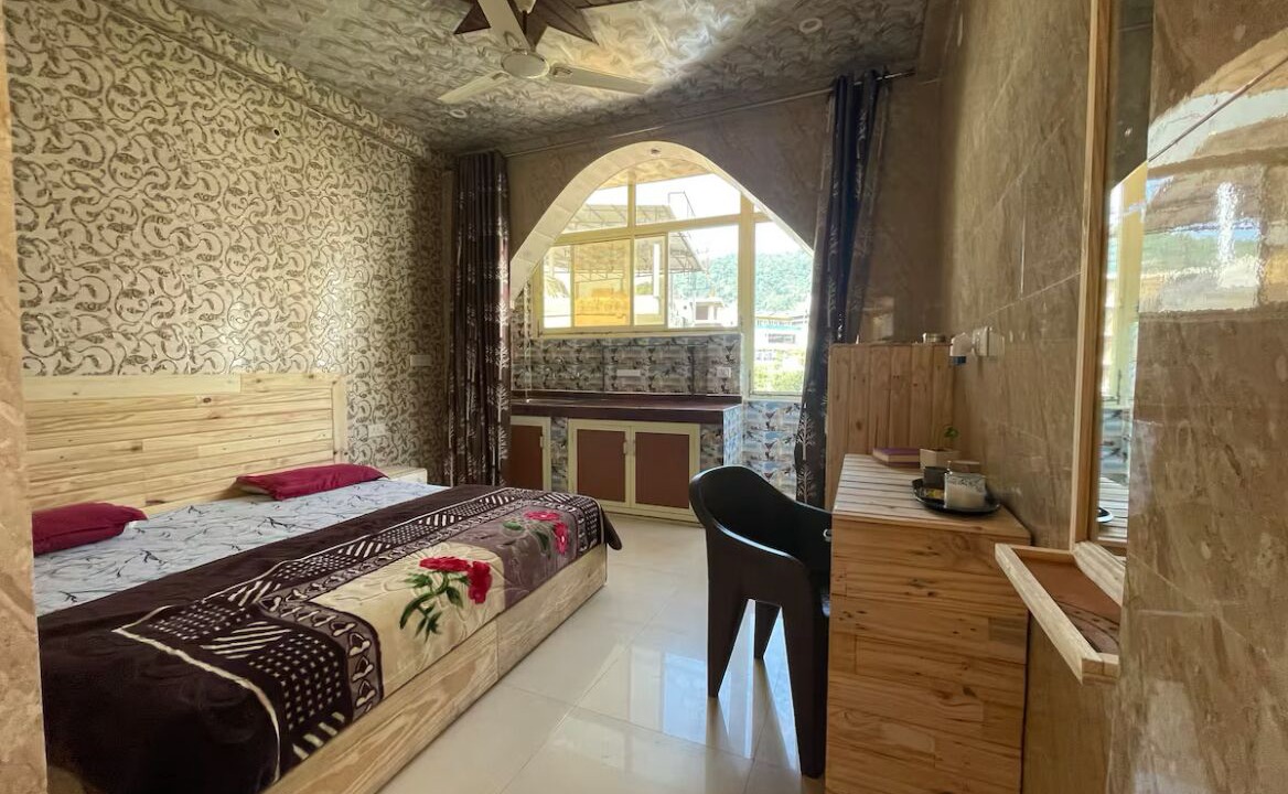 Photo of Bedroom in Tapovan