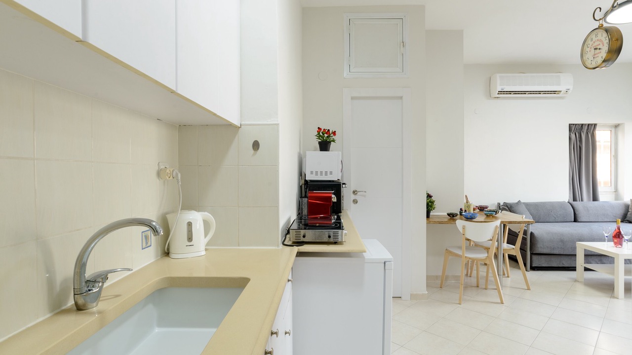 Photo of Kitchen in Kerem HaTeimanim