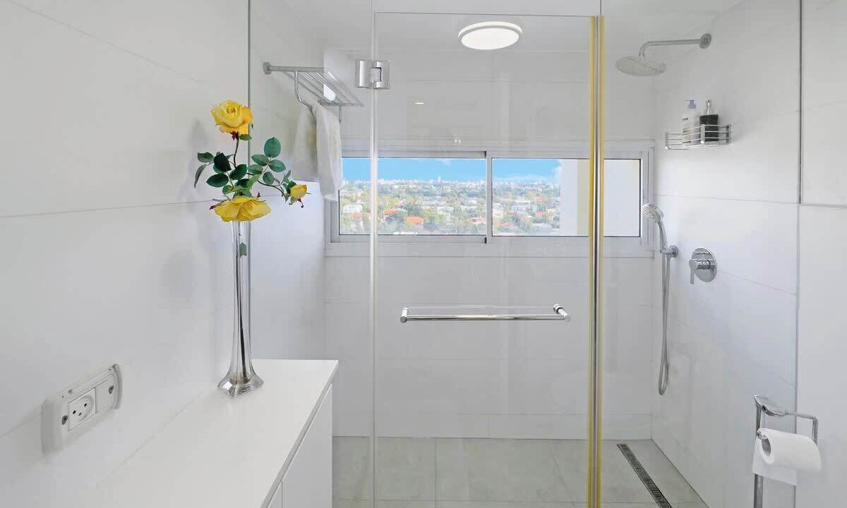Photo of Bathroom in Herzliya Pituach