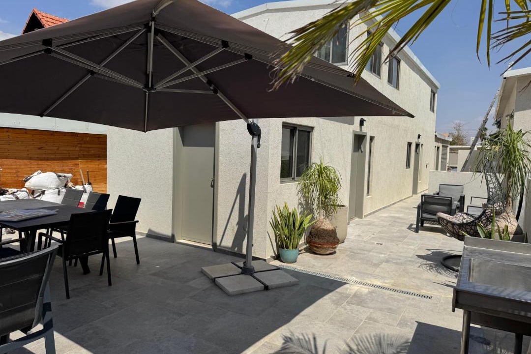 Photo of Patio Balcony in Neot HaKikar