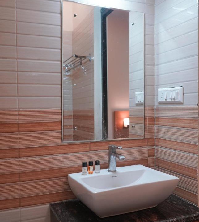 Photo of Bathroom in Tapovan
