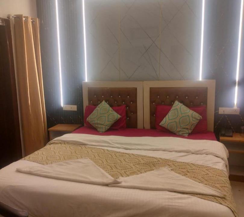 Photo of Bedroom in Tapovan