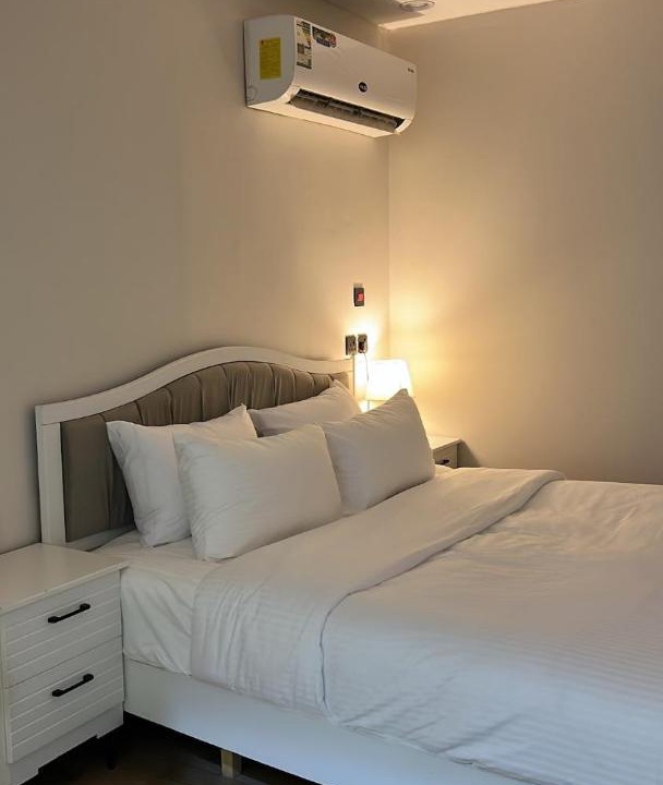 Photo of Bedroom in Al Hamra