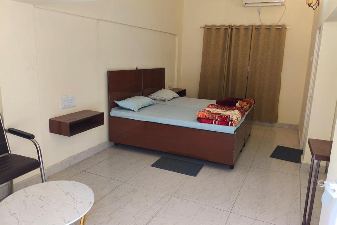 Photo of Bedroom in Tapovan