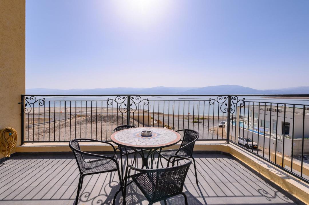 Photo of Patio Balcony in Neve Zohar