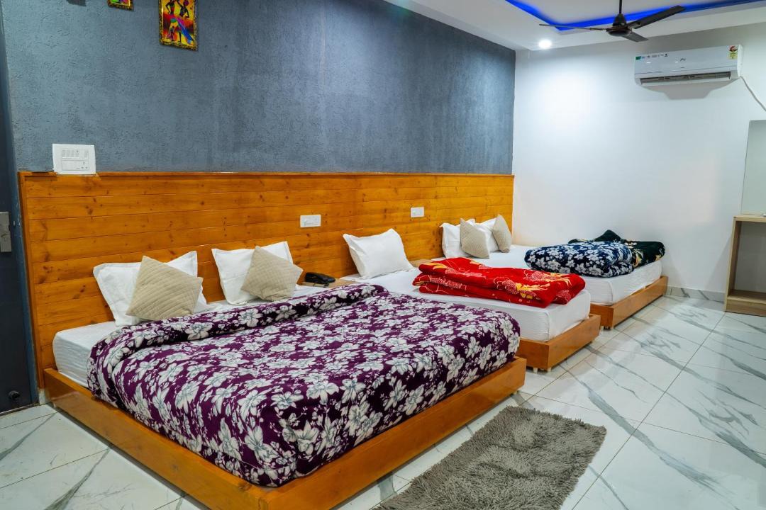 Photo of Bedroom in Jogiyana