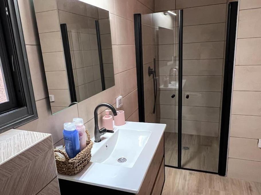 Photo of Bathroom in Safed