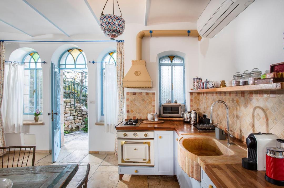 Photo of Kitchen in Ein Karem