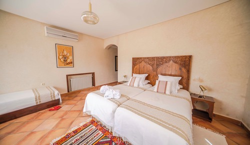 Twin Room (Tamuda)