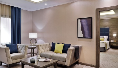 Suite, 1 King Bed, Accessible Bathtub, Non Smoking