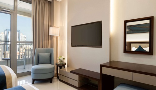 Deluxe Room, 1 King Bed, Non Smoking