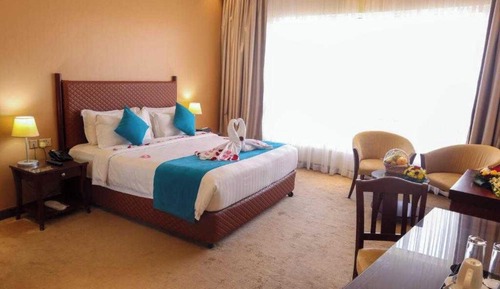 Deluxe Room, 1 King Bed