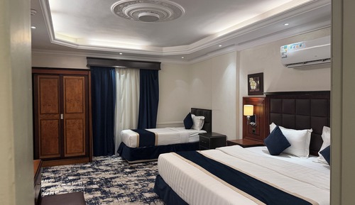 Deluxe Room, Private Bathroom, City View