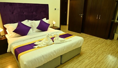 Suite, 2 Bedrooms, Balcony