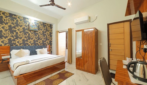 Deluxe Room, 1 King Bed