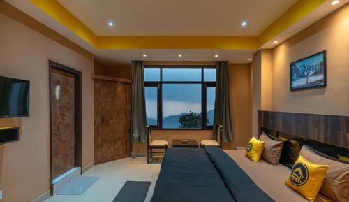 Superior Double Room with Valley View