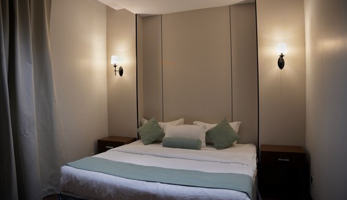 Comfort Studio Suite, 1 King Bed, Kitchen