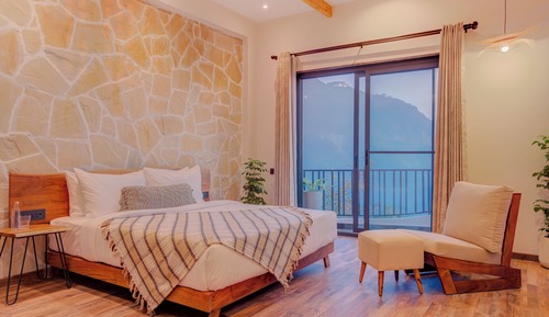 Aksha - Mountain Suite with Balcony