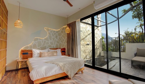 Neera - Family Suite with Private Pool