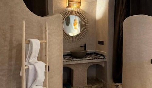 Deluxe Quadruple Room, Pool View