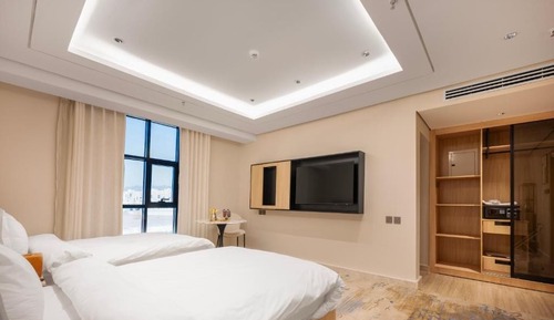 Family Suite, City View