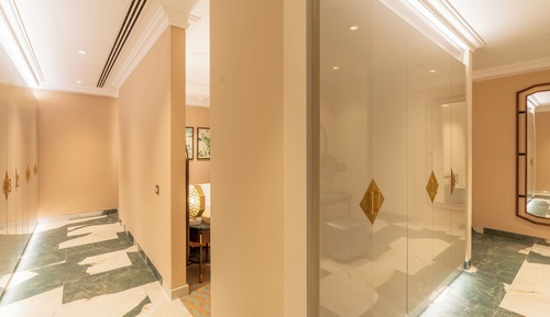 Four Bedroom Villa with Pool and Elevator