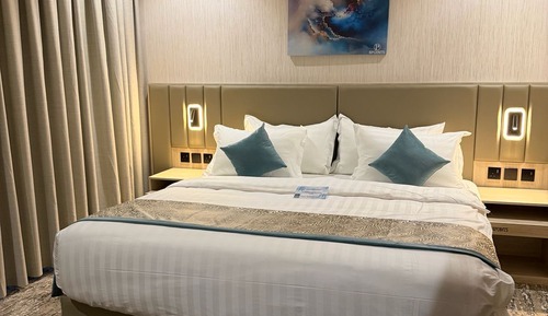 Luxury Suite