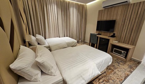 Signature Twin Room, Sea View