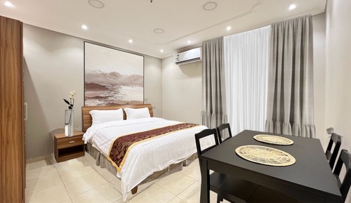 Deluxe Studio, City View