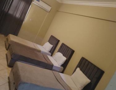 Economy Triple Room